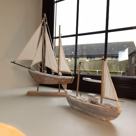 Town Farm Cottages Beadnell By Coast & Country Stays Exterior photo