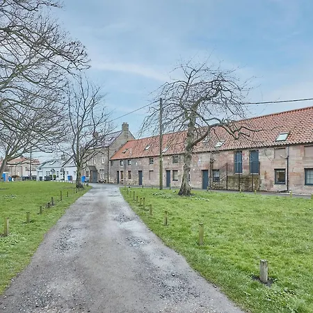 Town Farm Cottages Beadnell By Coast & Country Stays Exterior photo